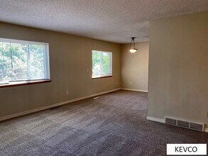 1000 Timber Ln in Fort Collins, CO - Building Photo - Building Photo