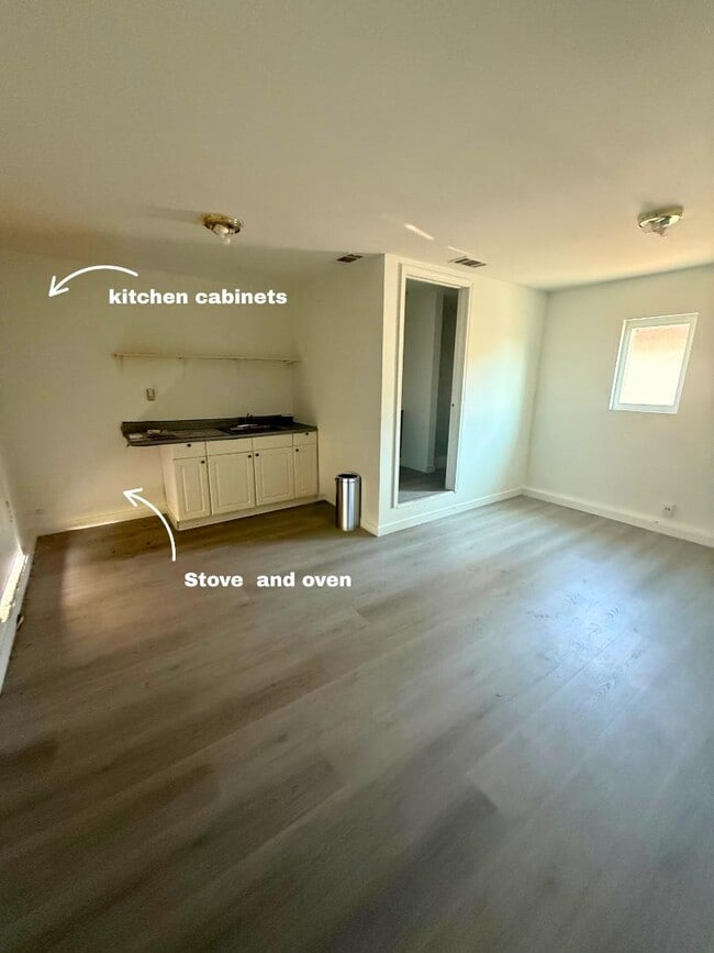 7877 Kempster Ave in Fontana, CA - Building Photo - Building Photo