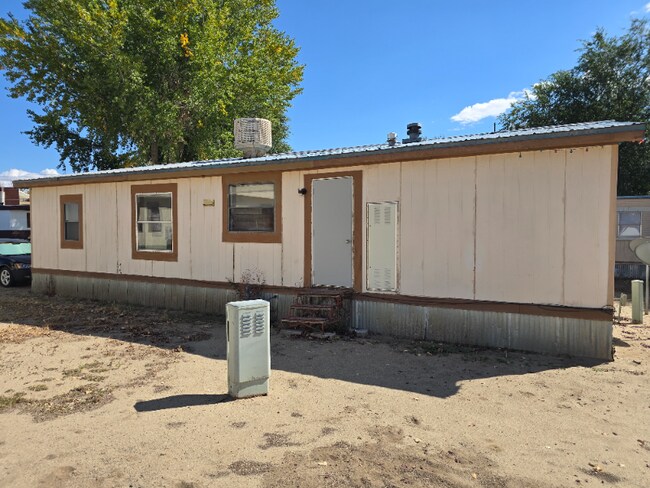 324 W Blanco Blvd in Bloomfield, NM - Foto de edificio - Building Photo