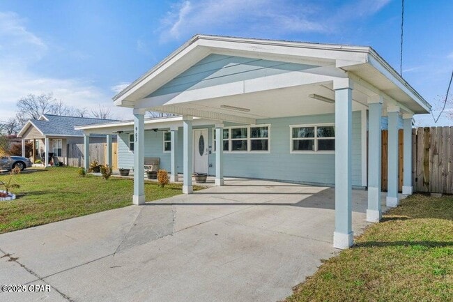 903 Huntington Dr in Panama City, FL - Building Photo - Building Photo
