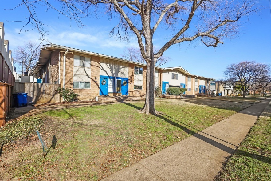 4011 Cole Ave in Dallas, TX - Building Photo