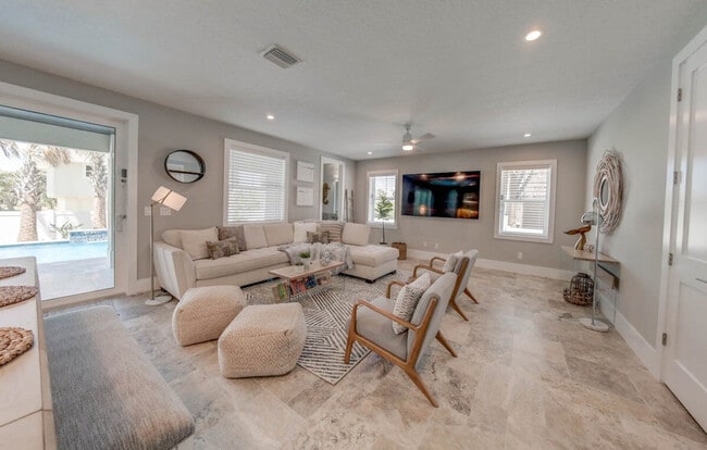 51 Ocean St in Palm Coast, FL - Building Photo - Building Photo