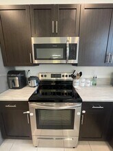 784 NE 206th Terrace in Miami, FL - Building Photo - Building Photo
