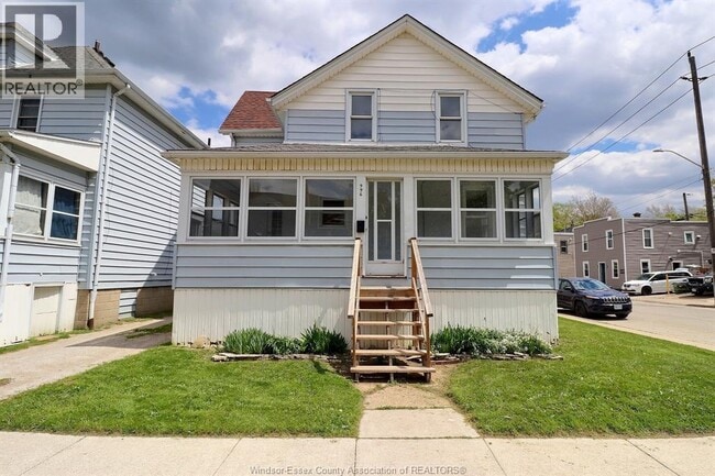 property at 996 Albert Rd