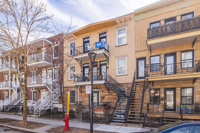 6618-6622 1Re Av in Montréal, QC - Building Photo - Primary Photo