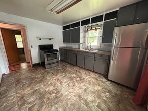 214 1st St S in Halliday, ND - Building Photo - Building Photo