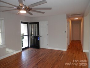 1332 Edgewater Dr in Charlotte, NC - Building Photo - Building Photo