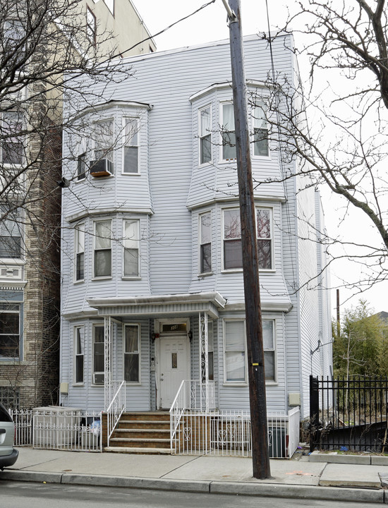 308 Palisade Ave in Jersey City, NJ - Foto de edificio