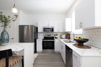 Avanterra Black Forest in Colorado Springs, CO - Foto de edificio - Interior Photo