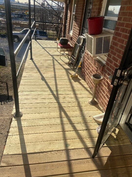 24 W Colorado Ave in Memphis, TN - Building Photo
