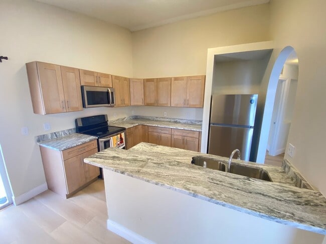 1019 Great Shady Ln in Orlando, FL - Building Photo - Building Photo