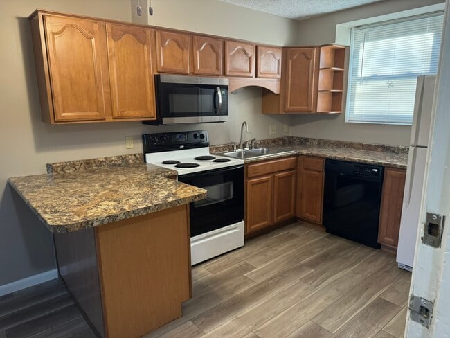 4305 N Ripley St, Unit 2 in Davenport, IA - Building Photo - Building Photo