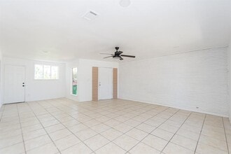 312 N Gaillard St in Baytown, TX - Building Photo - Building Photo