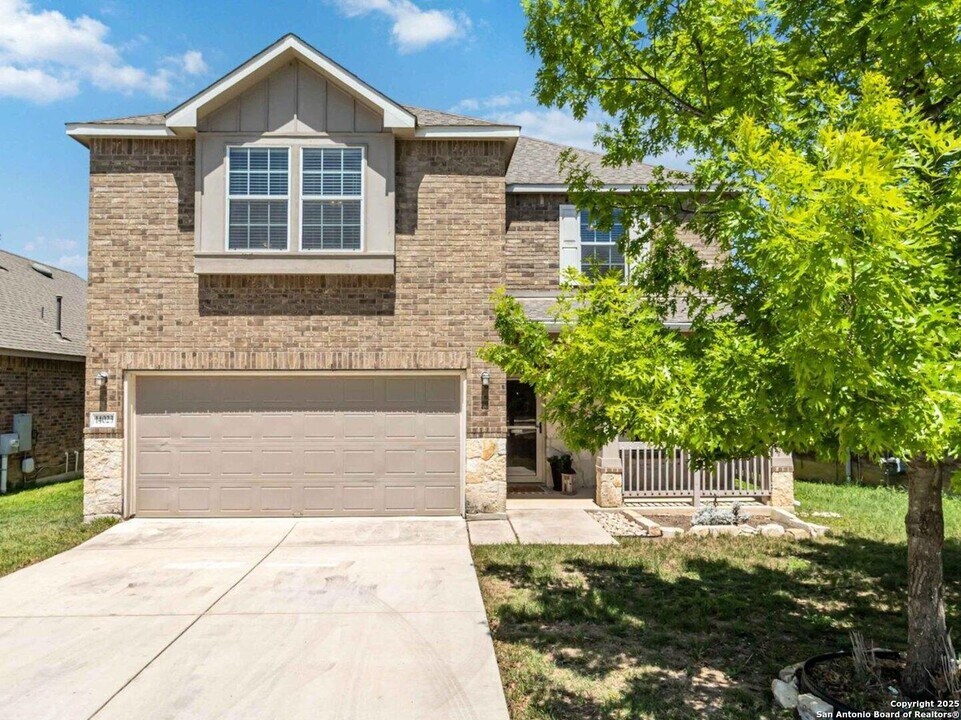 14023 Laurel Br in San Antonio, TX - Building Photo