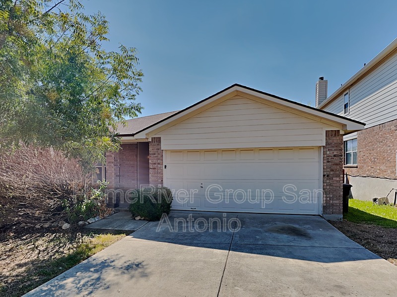 15711 Grey Fox in San Antonio, TX - Building Photo