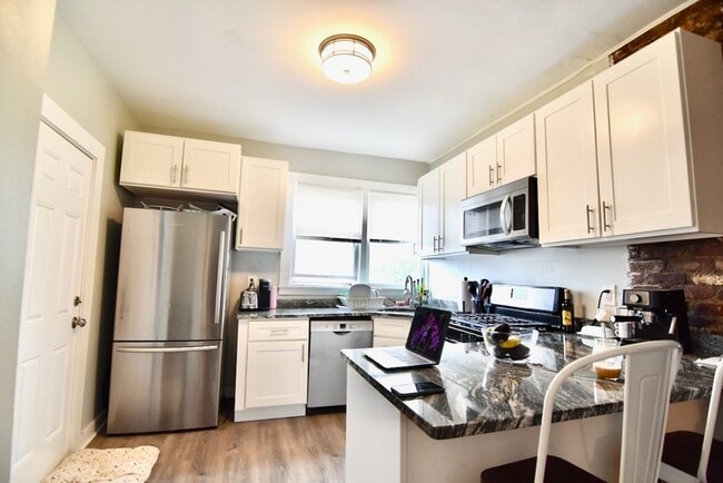 property at 2 Bay St