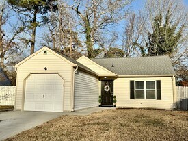 1412 Petrell Ct in Virginia Beach, VA - Building Photo