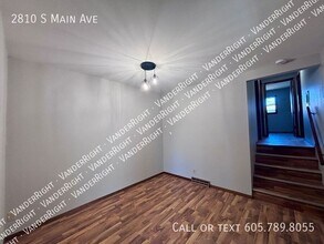 2810 S Main Ave in Sioux Falls, SD - Building Photo - Building Photo