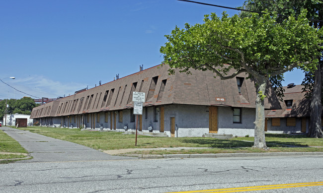 Harbor Homes in Newport News, VA - Building Photo - Building Photo