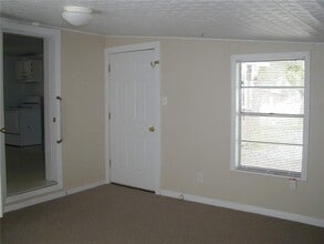 421 S Columbia Dr in West Columbia, TX - Foto de edificio - Building Photo