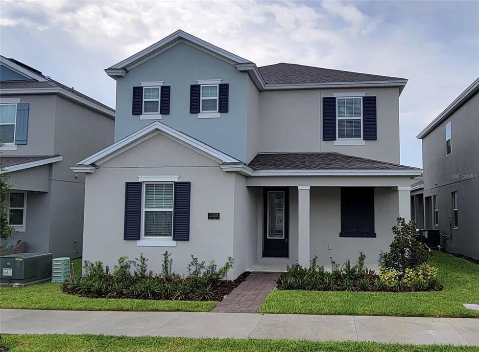 5350 Lake Virginia St in Winter Garden, FL - Foto de edificio