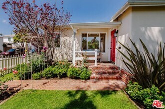 3349 FAY Ave in Culver City, CA - Building Photo - Building Photo