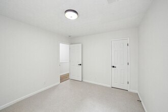 2201 Logan Dr in Jonesboro, GA - Building Photo - Building Photo