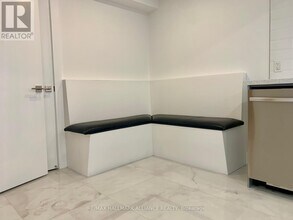 4296 Claypine Rise in Mississauga, ON - Building Photo - Building Photo