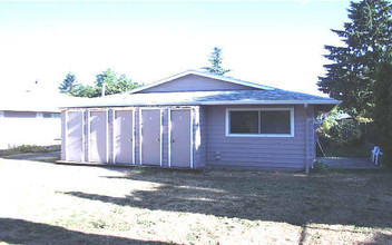 Overton Park Apartments in Portland, OR - Building Photo - Building Photo