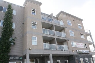 4910 50 St in Stony Plain, AB - Building Photo - Building Photo