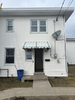 Large 2 bedroom townhome for rent in Picton in Prince Edward, ON - Building Photo
