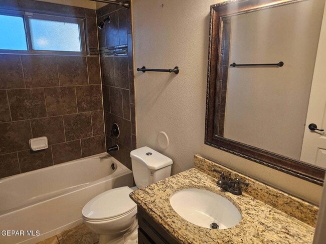 14837 Hunters Grove Ave in El Paso, TX - Building Photo - Building Photo