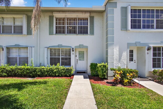 3708 Savoy Ln in West Palm Beach, FL - Building Photo - Building Photo
