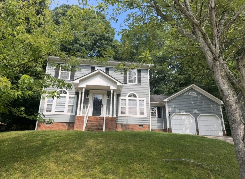 1715 Golden Heights Ct in Charlotte, NC - Building Photo