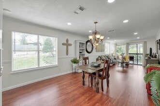 3900 Aspen Dr in Montgomery, TX - Building Photo - Building Photo