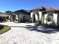 28939 Winthrop Cir in Bonita Springs, FL - Building Photo - Building Photo