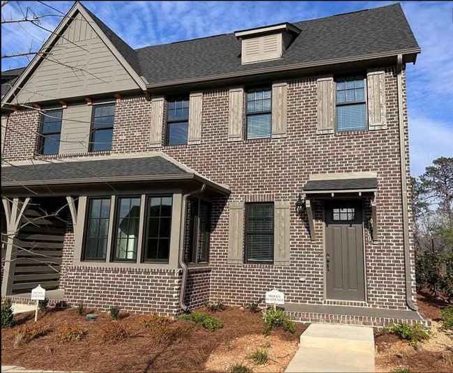 property at 1200 Windsor Sq