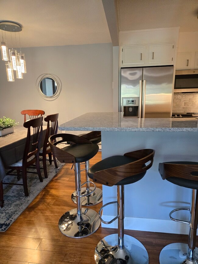 31 Hamlin Ln, Unit B24