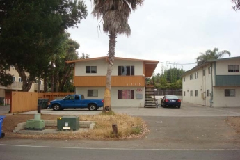 1845 N Vulcan Ave in Encinitas, CA - Foto de edificio