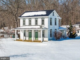 6 McAllister Church Rd, Unit 2 in Carlisle, PA - Building Photo