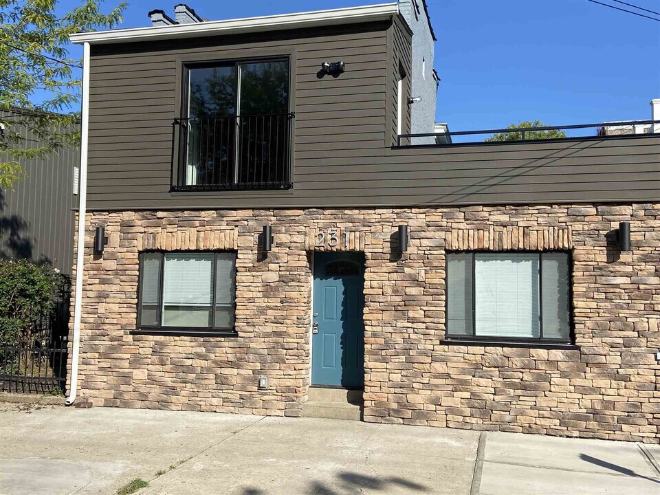 231 E 6th St-Unit -#1 in Newport, KY - Foto de edificio