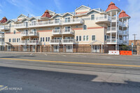 21 Blaine Ave in Seaside Heights, NJ - Foto de edificio - Building Photo