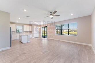 5754 Silverside Pne Ct in Bradenton, FL - Building Photo - Building Photo