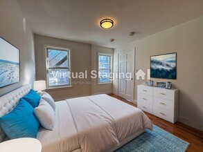 205 D St, Unit 1 in Boston, MA - Building Photo - Building Photo