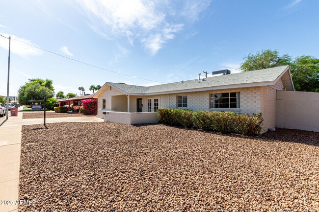 7440 E Hubbell St in Scottsdale, AZ - Building Photo - Building Photo