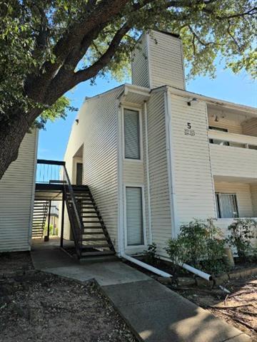 7431 Holly Hill Dr in Dallas, TX - Building Photo - Building Photo