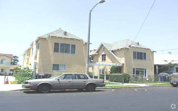 2235-2239 Johnston St in Los Angeles, CA - Foto de edificio - Building Photo