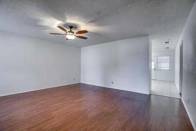 4601 Gray Fox Dr in Austin, TX - Building Photo - Building Photo