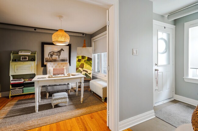 60 Sweetnam Dr in Ottawa, ON - Building Photo - Building Photo