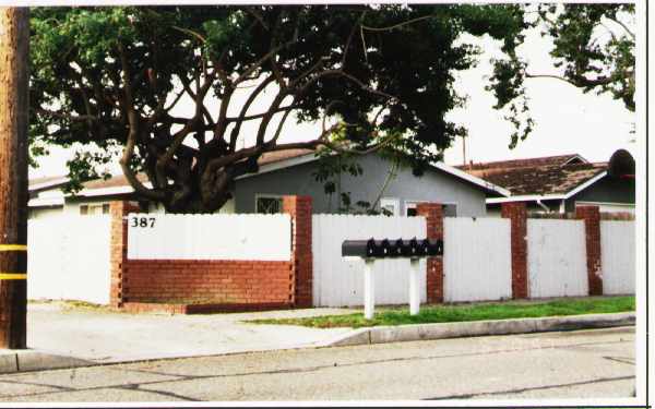 387 E 18th St in Costa Mesa, CA - Building Photo - Building Photo